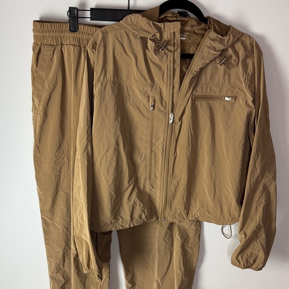 Greyson Set - Women's Large